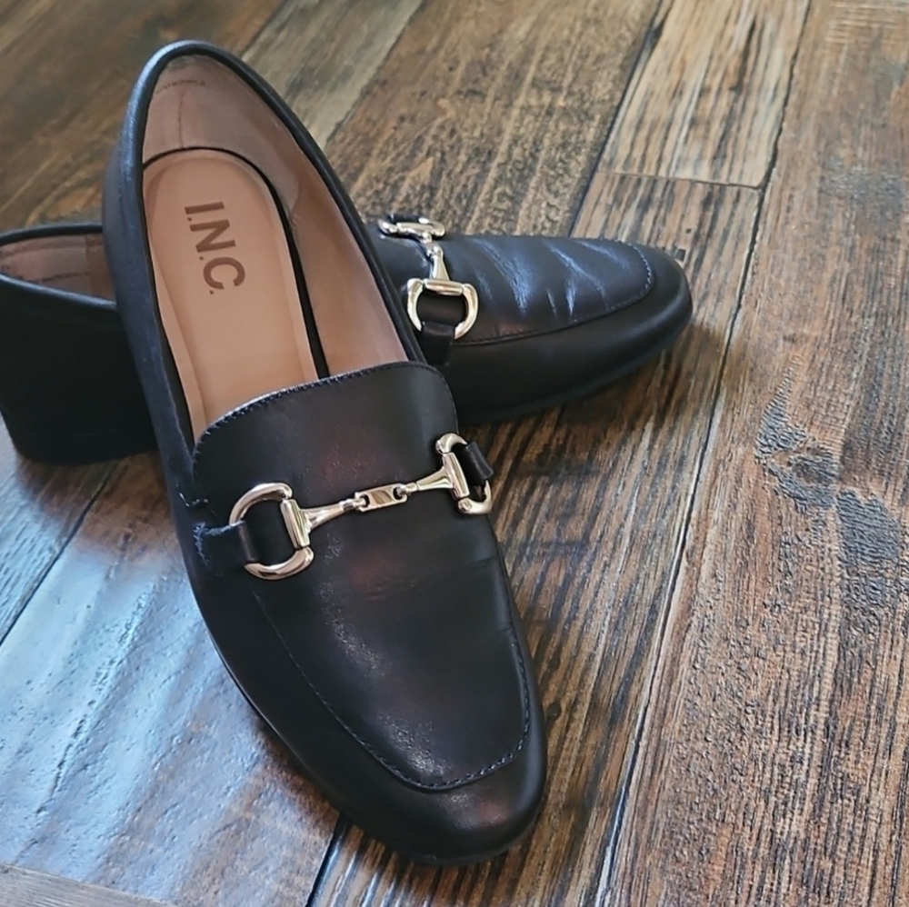 I.N.C. Women's Black Leather Loafers with Silver Buckle. Size 6